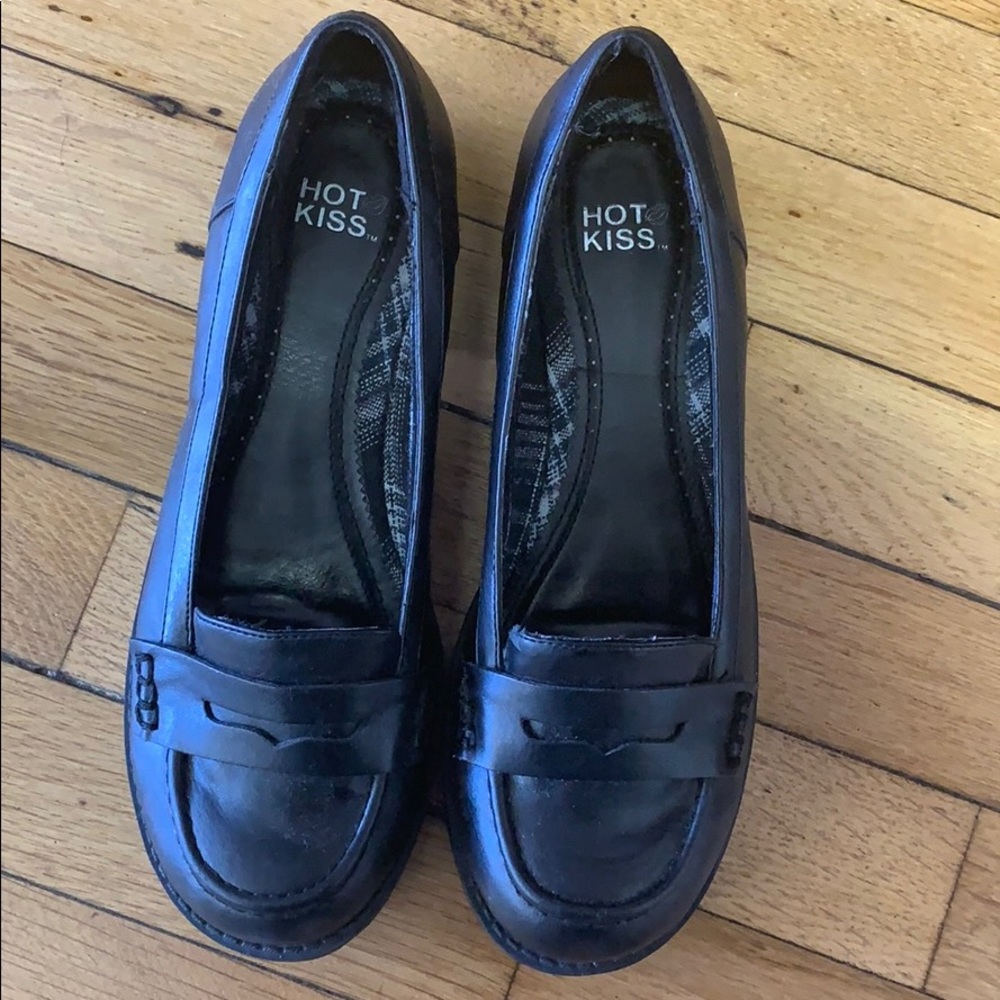Black Hot Kiss size 7 shoes